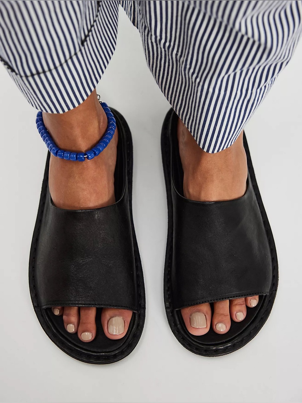 VIBAe Saint Tropez Slide Sandals black